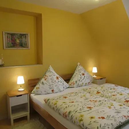 La Fleur Apartment *